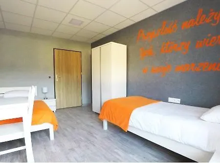 Dom Sportowca Couette-café 3*